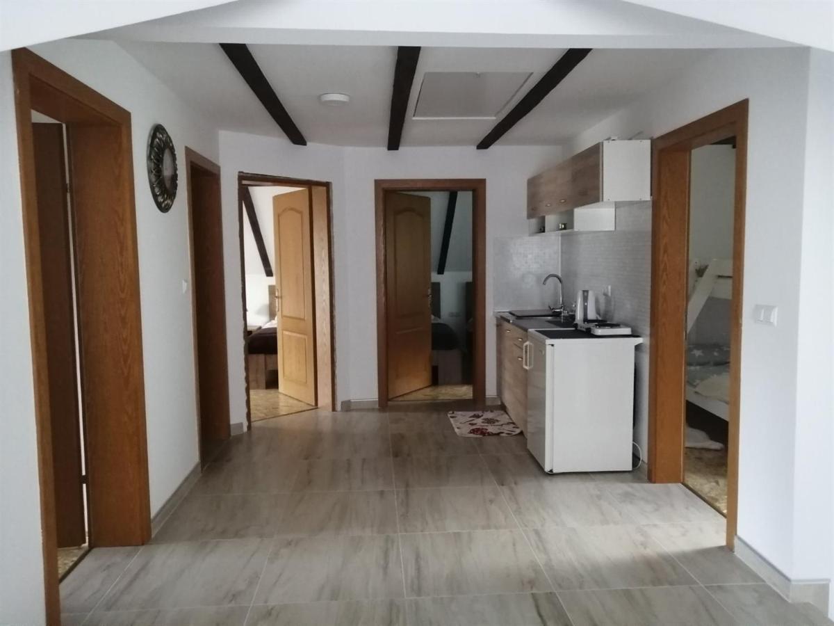 Vacation House Studenac Bihac Ngoại thất bức ảnh