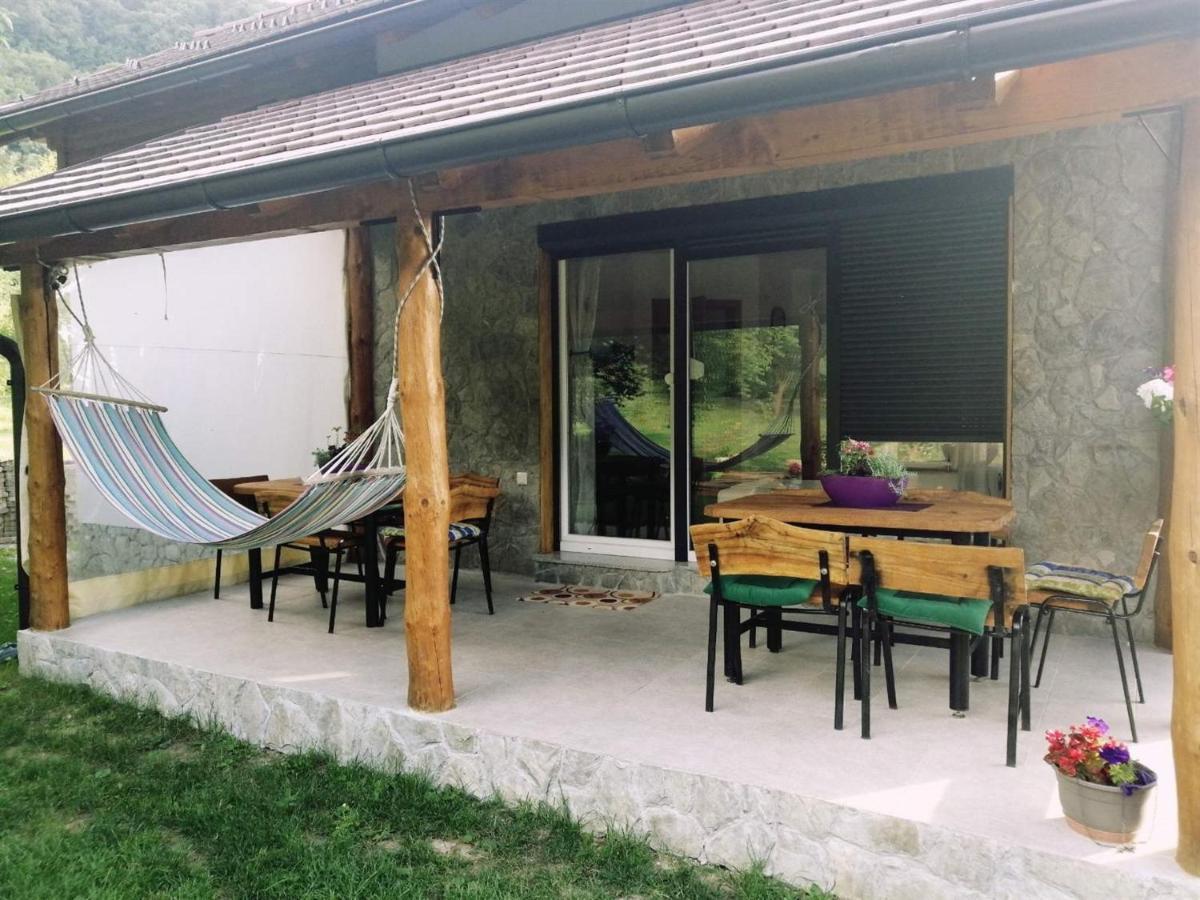 Vacation House Studenac Bihac Ngoại thất bức ảnh