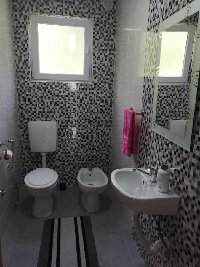 Vacation House Studenac Bihac Ngoại thất bức ảnh