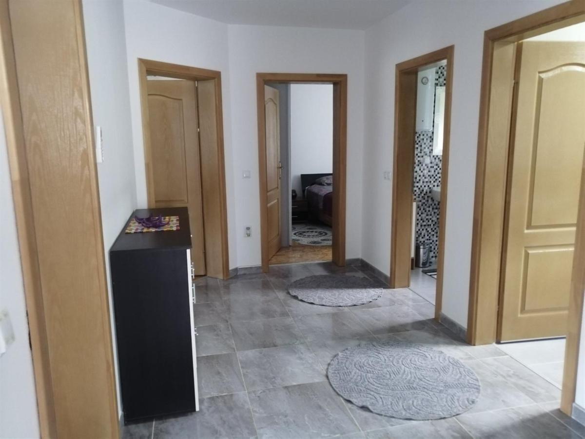 Vacation House Studenac Bihac Ngoại thất bức ảnh