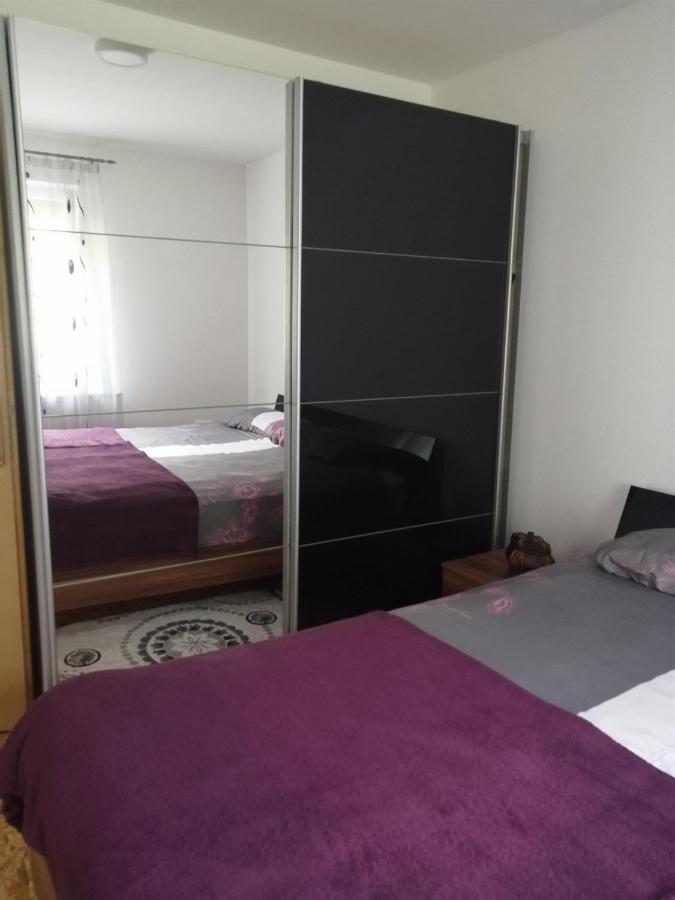 Vacation House Studenac Bihac Ngoại thất bức ảnh