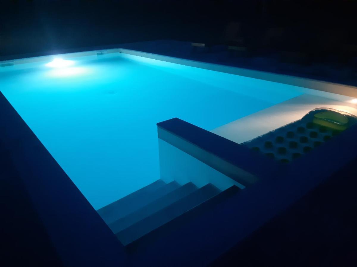Vacation House Studenac Bihac Ngoại thất bức ảnh