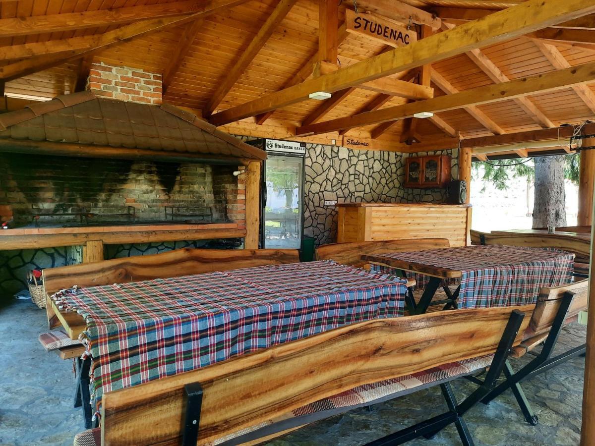 Vacation House Studenac Bihac Ngoại thất bức ảnh