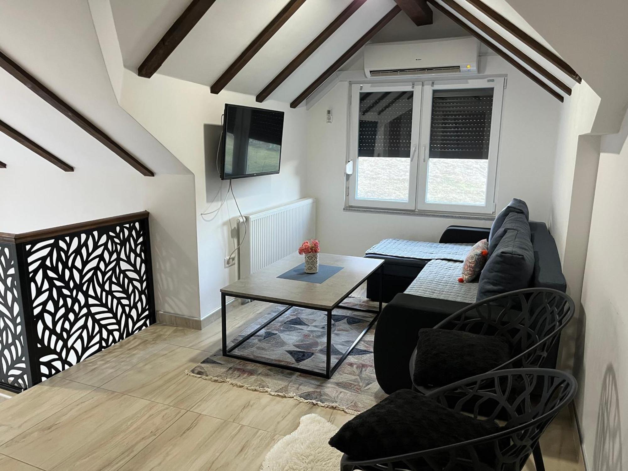 Vacation House Studenac Bihac Ngoại thất bức ảnh