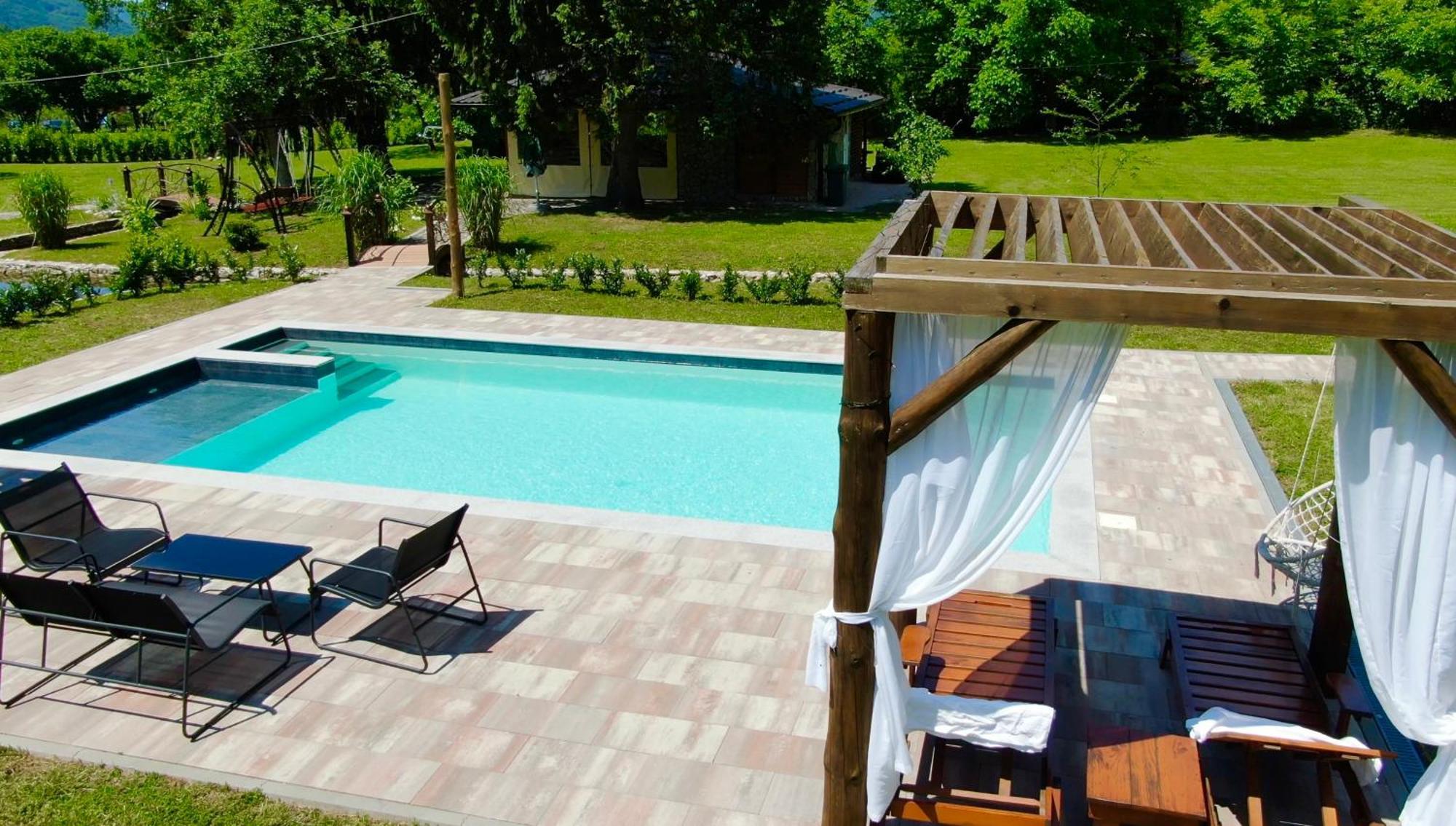 Vacation House Studenac Bihac Ngoại thất bức ảnh